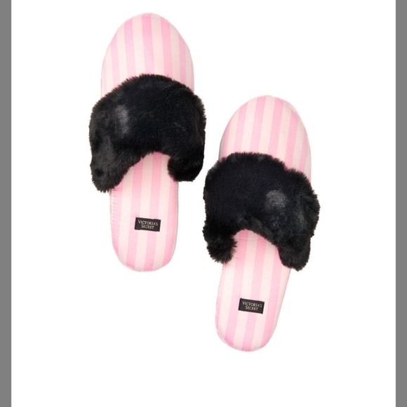 VICTORIA'S SECRETSignature Satin Slippers - Picture 1 of 2